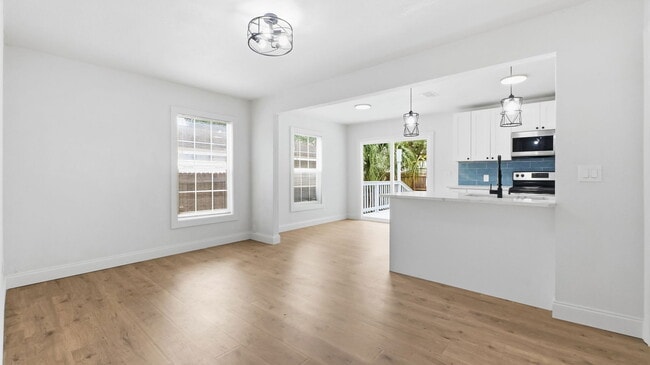 Building Photo - 4952 21st St N