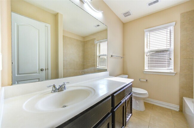 Building Photo - 15615 Lavender Bay Ln