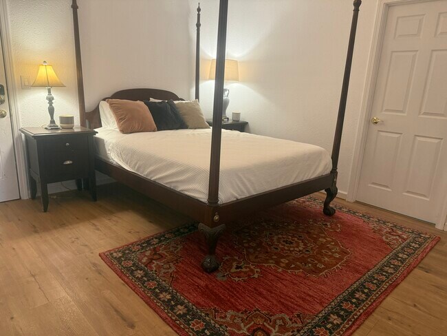 Building Photo - Spring Lawson