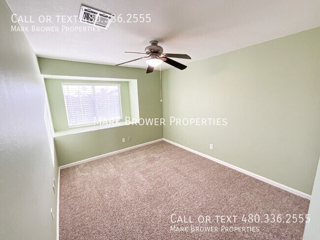 Building Photo - 4102 E Woodland Dr