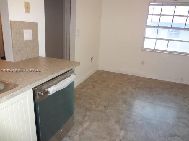 Building Photo - 452 NE 210th Cir Terrace