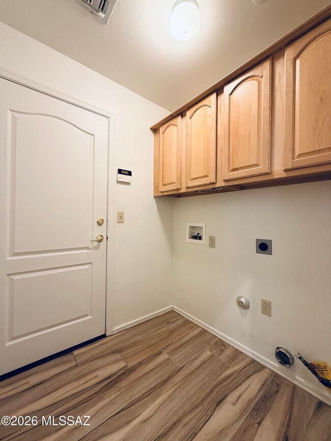 Building Photo - 5206 N Canyon Rise Pl