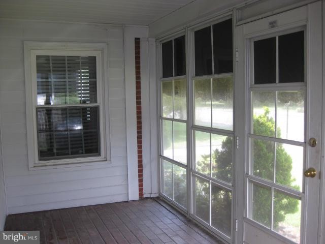 Building Photo - 620 N Pinehurst Ave