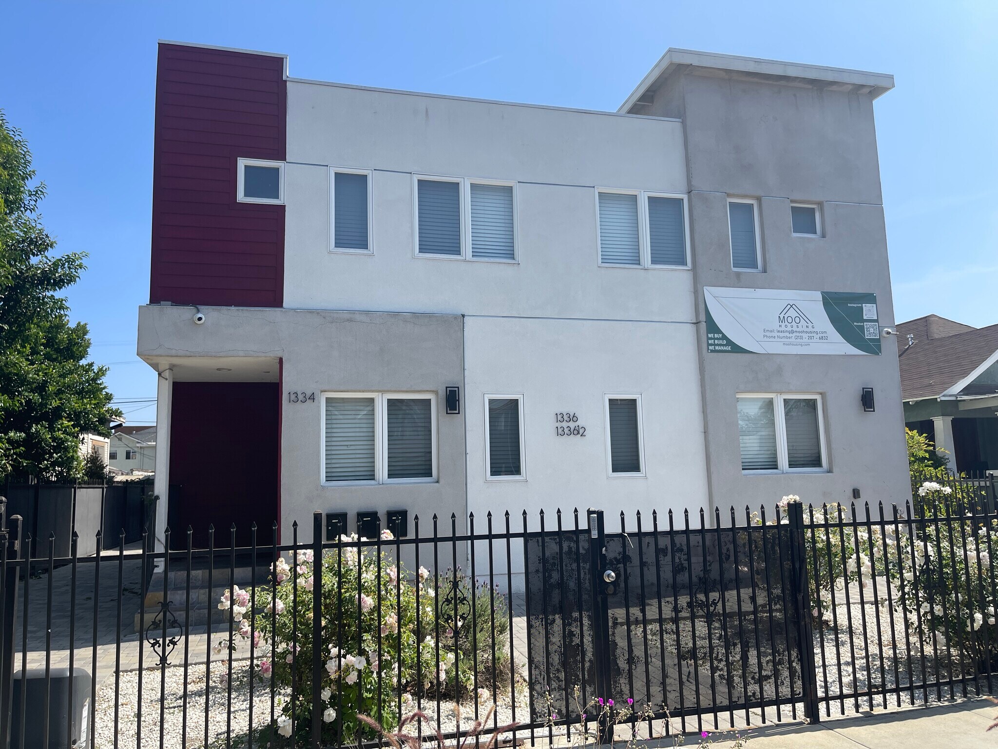 Building Photo - 1334 W 37th Pl