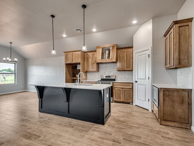 Building Photo - 11704 SW 48th St