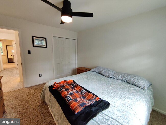 Building Photo - 9445 Park Hunt Ct