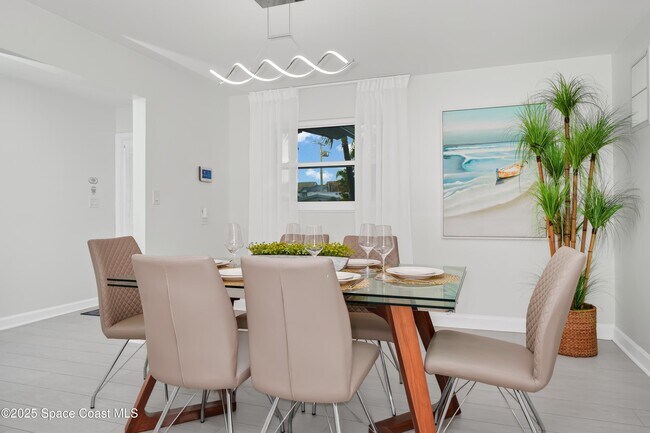 Building Photo - 363 Harbor Dr