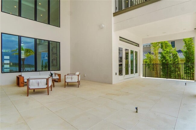 Building Photo - 15023 Pendio Dr