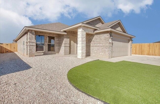 Building Photo - 3201 Aberdeen Ave