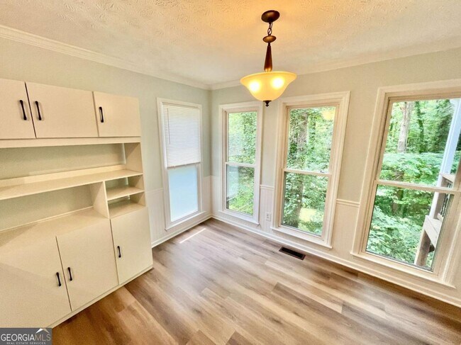 Building Photo - 93 Radford Cir SW