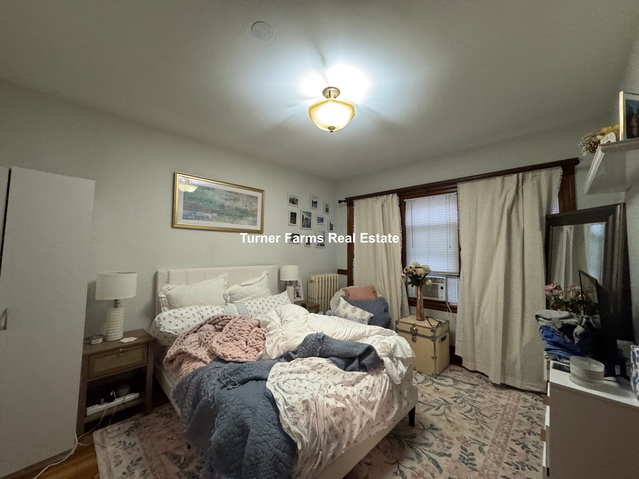 Building Photo - 202 Calumet St