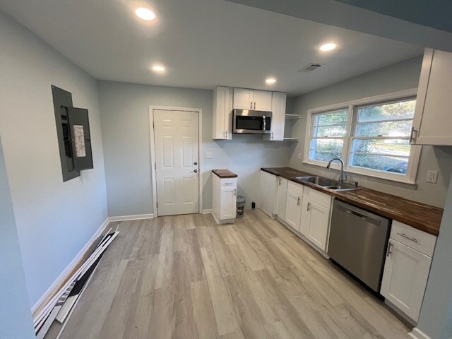 Building Photo - 1957 Knightsbridge Rd