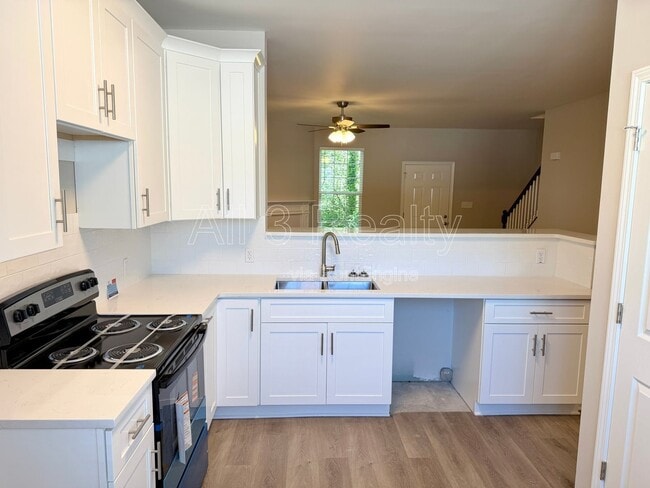 Building Photo - 6108 Camden Forrest Cove