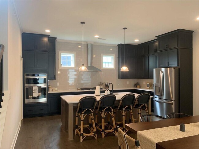 Building Photo - 6435 Halcyon Garden Dr