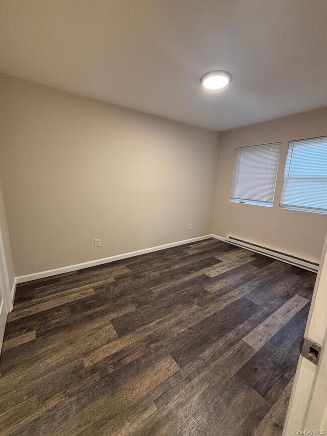 Building Photo - 855 Meade Ave