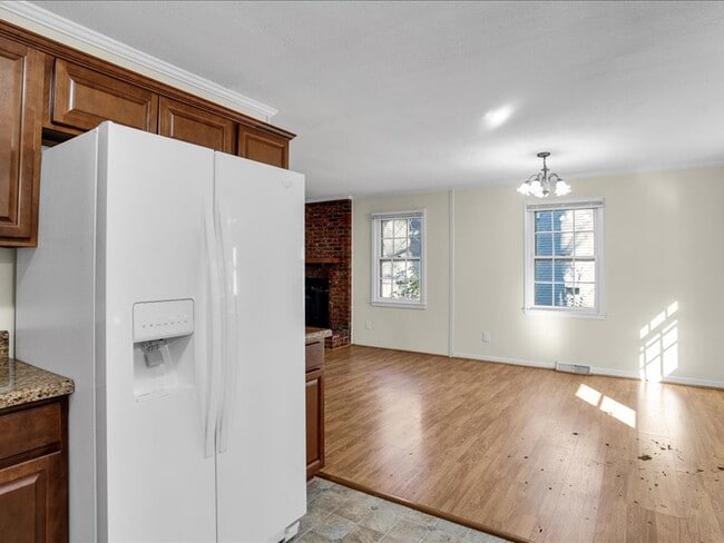 Building Photo - 109 Elcon Dr