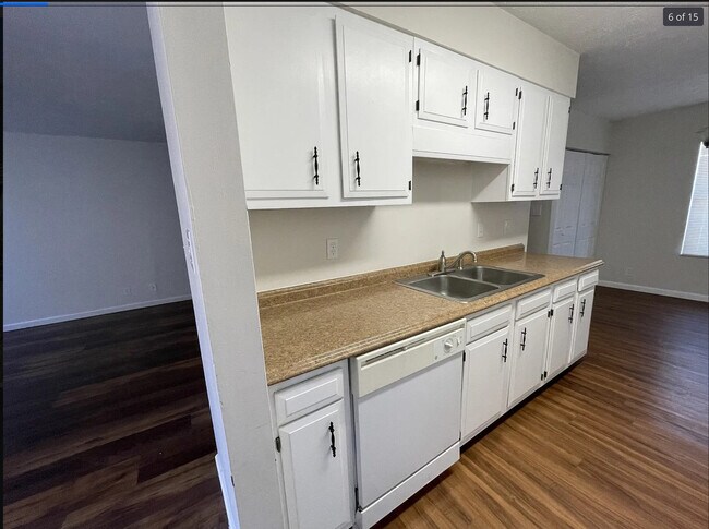 Building Photo - 9149 Cedarpark Ln NW