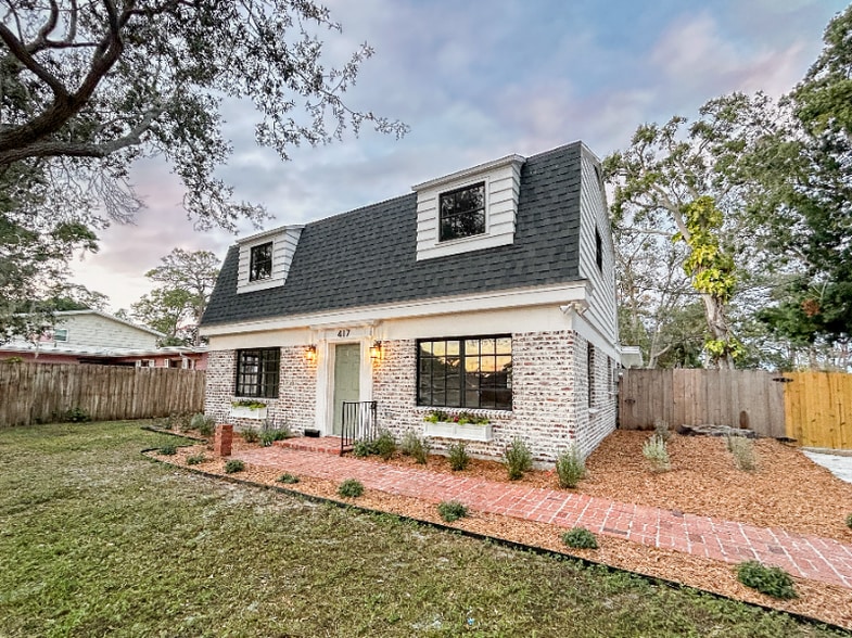 Primary Photo - 417 66th Ave S