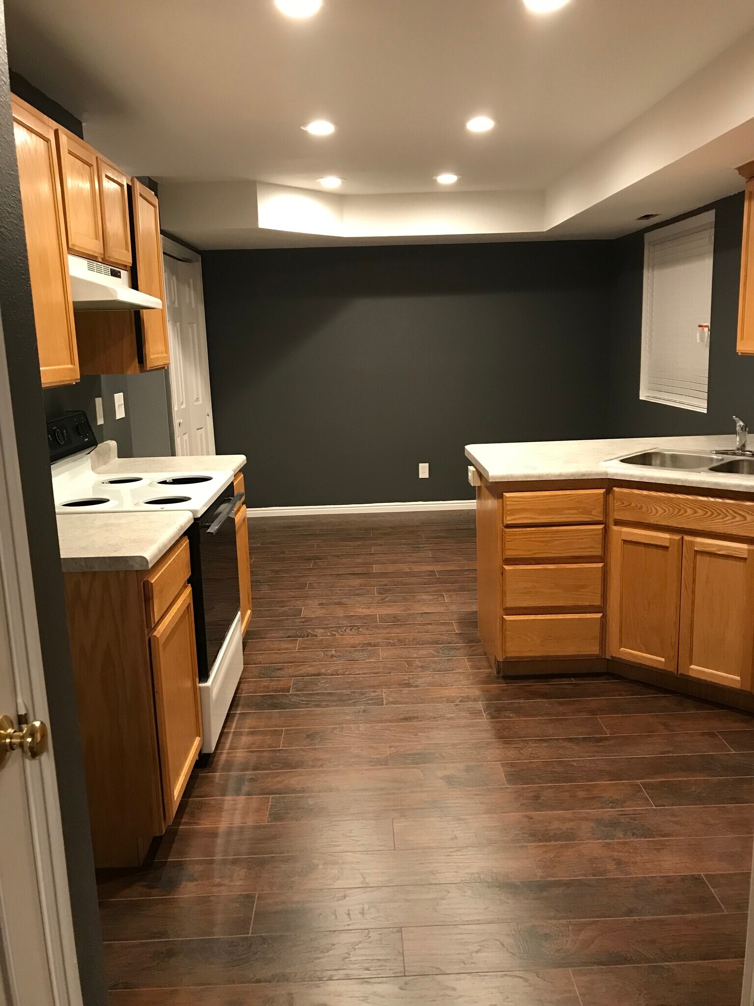 Kitchen - 434 W 7th Street