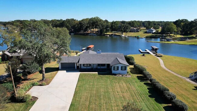 Building Photo - 124 Clack Cir