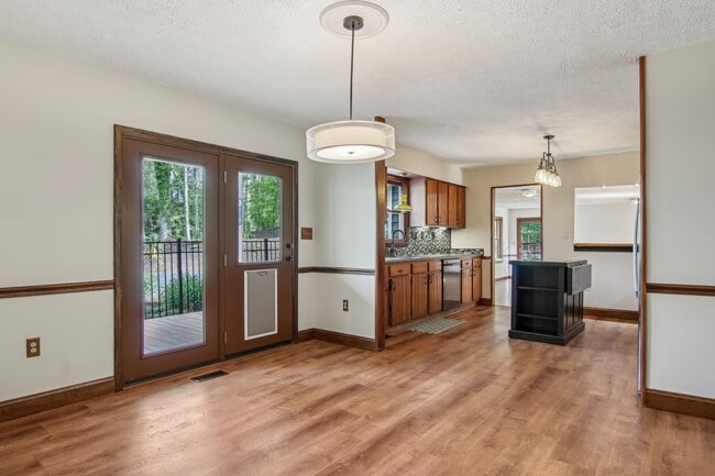 Building Photo - 11 Timothy Ln