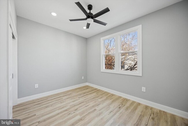 Building Photo - 451 Fitzgerald St