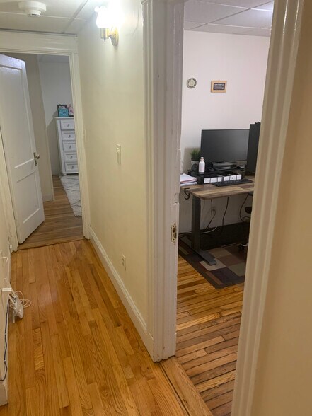Building Photo - 360 Riverway