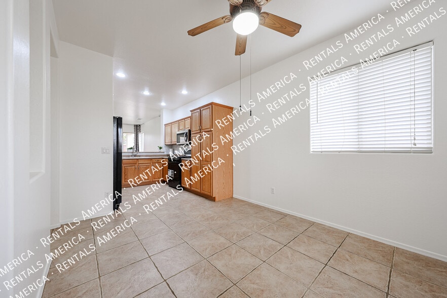 Building Photo - 17321 N 167th Dr