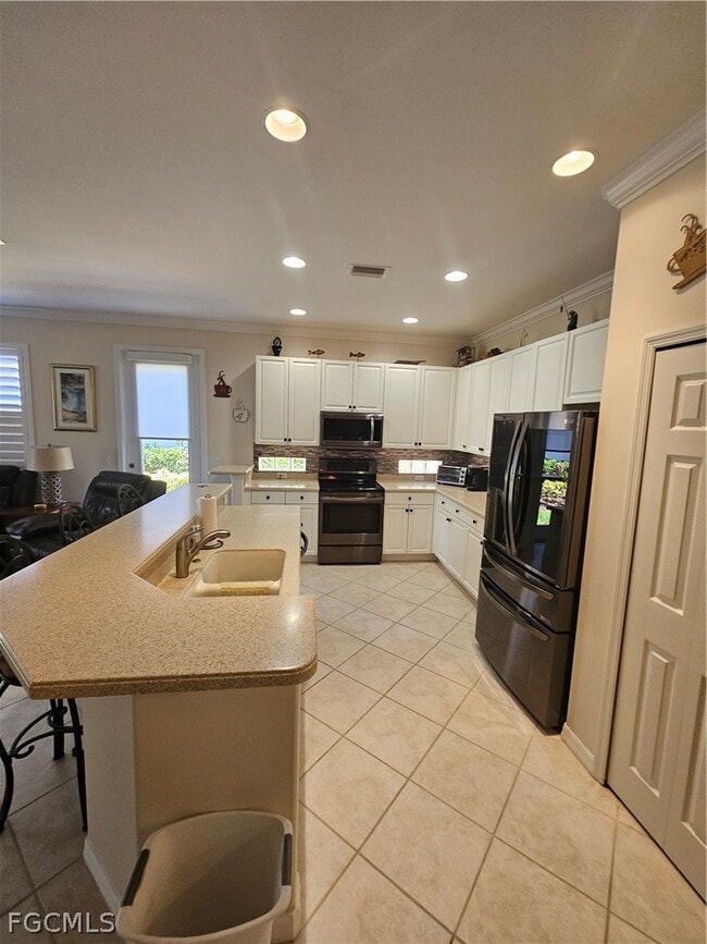 Building Photo - 10518 Avila Cir