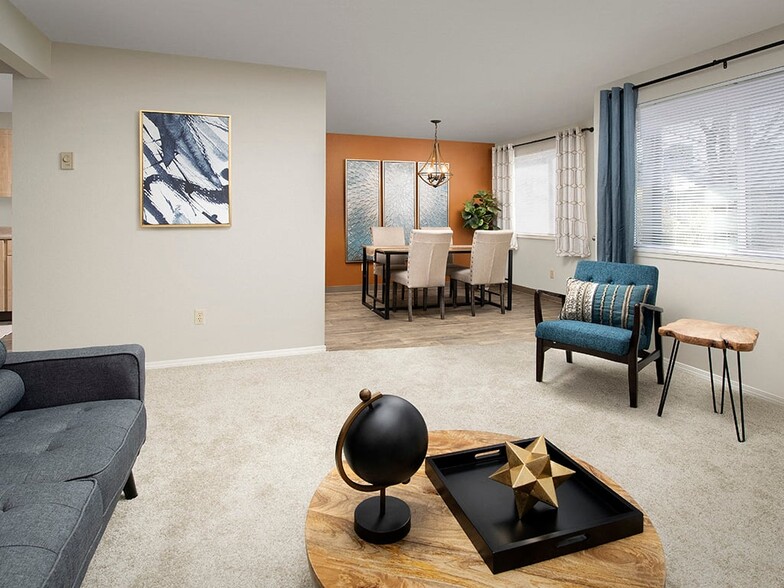 Building Photo - Creekside Apartments