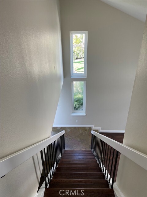 Building Photo - 381 Deerfield Ave