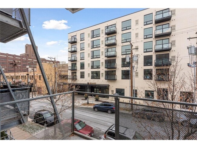 Building Photo - 710 N 4th St