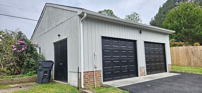 Building Photo - Great Rancher in Hanover Farms