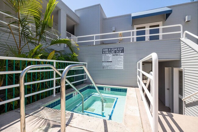 Building Photo - 376 San Antonio Ave