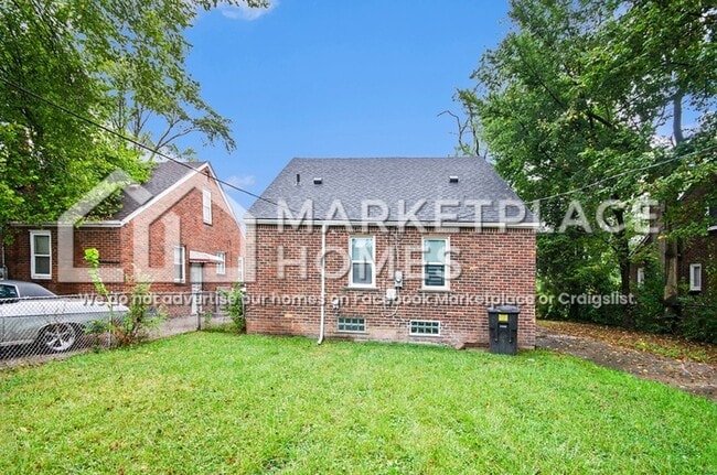 Building Photo - 18445 Teppert St
