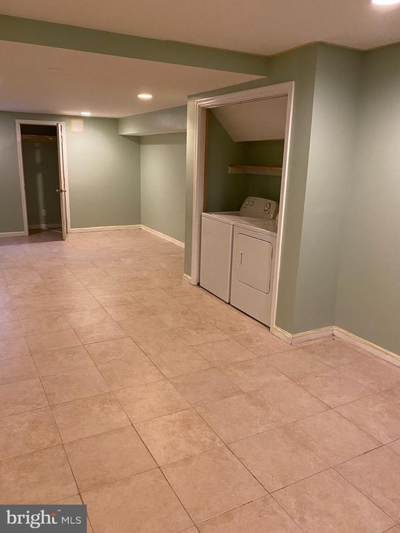 Building Photo - 12900 Tarragon Ct