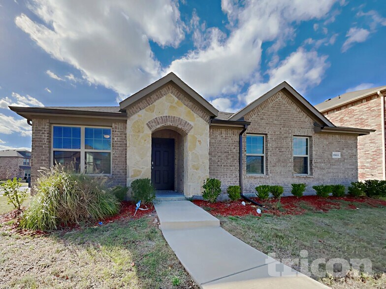 Building Photo - 2511 Glen Hollow Dr