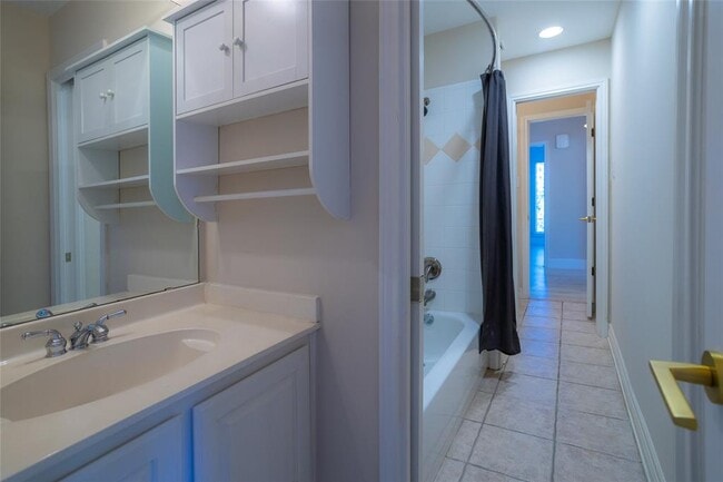 Building Photo - 18101 Montevista Cove