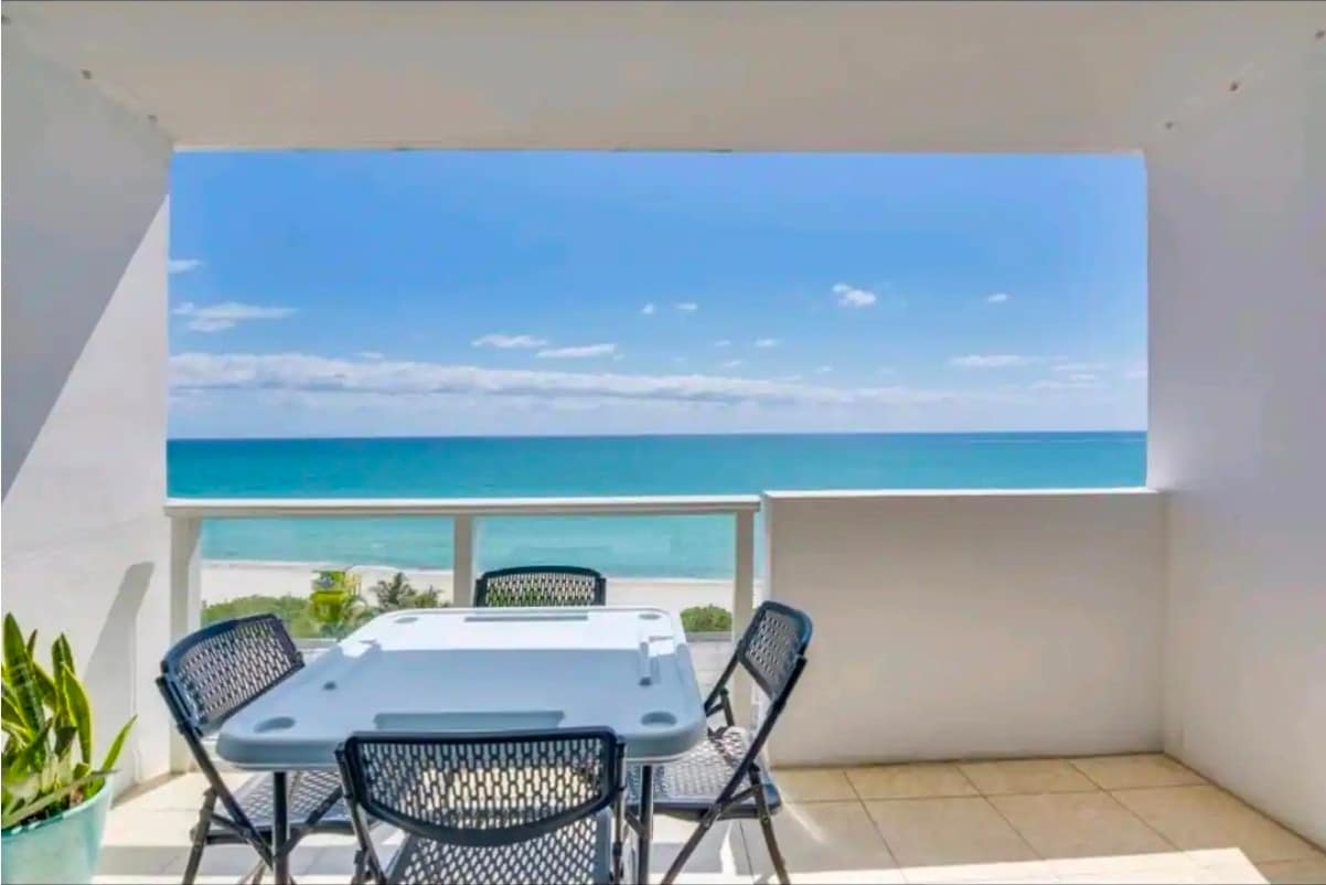 Building Photo - 5445 Collins Ave