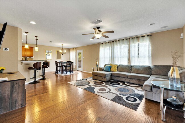Building Photo - Beautiful Rental Home in Southwest ISD School District