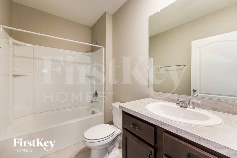 Building Photo - 480 Burnham Cir