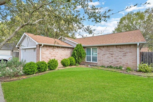 Primary Photo - 2402 Blue Mist Ct
