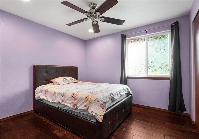 Building Photo - Perfect 3bed/2bath Home on Pinedrop Loop *COMING SOON*APPLICATION PENDING