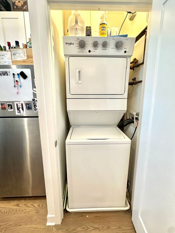 Building Photo - 1520 W 18th Pl