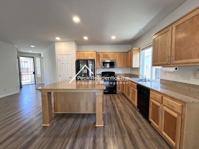 Building Photo - Updated 4bd/2ba Rancho Cordova Home!