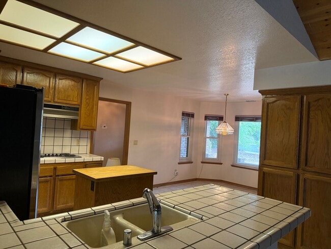 Building Photo - 5523 Freeman Cir