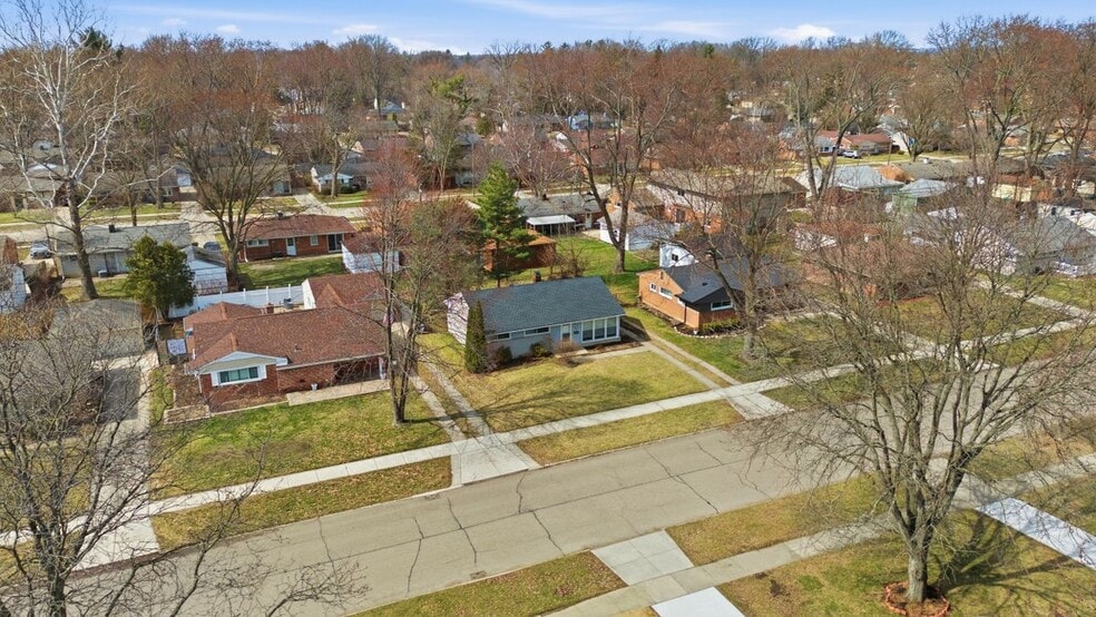 Building Photo - 125 Sheffield Dr