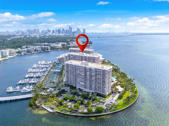 Building Photo - 2 Grove Isle Dr