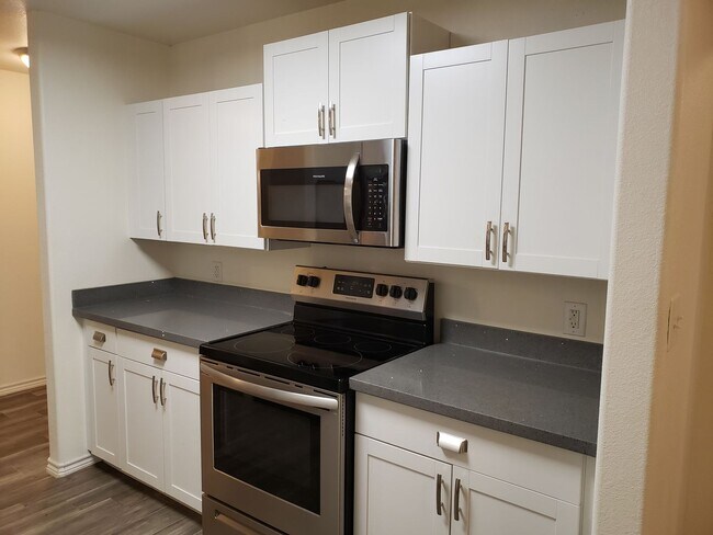 Building Photo - Beautiful NISD Home