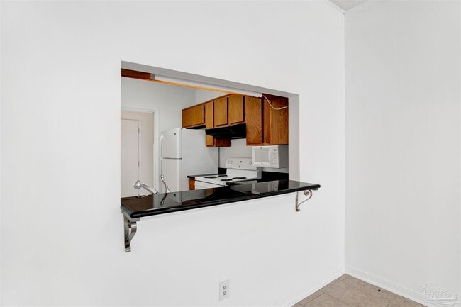 Building Photo - 601 E Burgess Rd